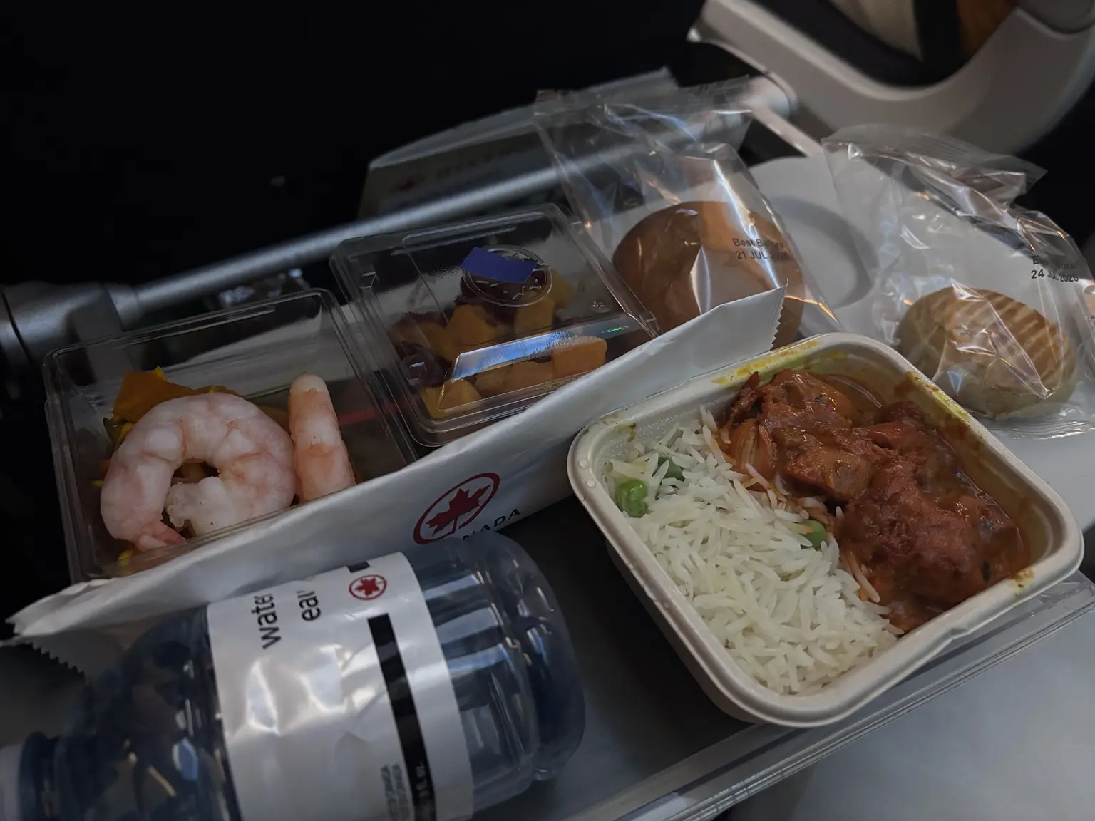 AC20 的大虾与咖喱鸡肉饭